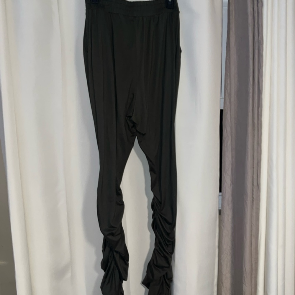 Green stack pants